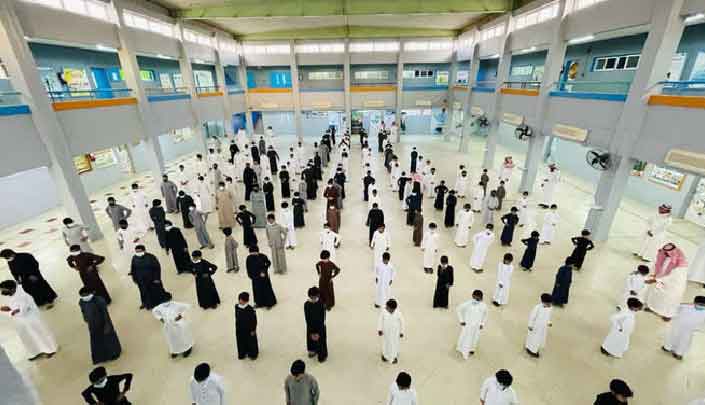 Jutaan pelajar di Arab Saudi melanjutkan perjalanan pendidikan mereka. Persemester terdiri 13 minggu - Artikel Pendidikan dan Kajian Islam